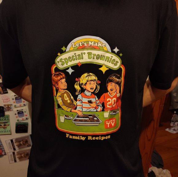1x Unisex "Let's Make Special Brownies" New Shirt - Picture 3 of 4